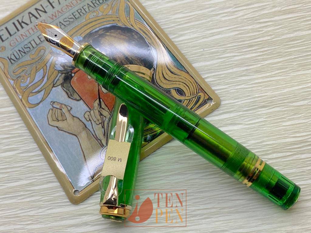 PELIKAN GREEN DEMONSTRATOR - THE COLLECTORS EDITION-BBB NIB